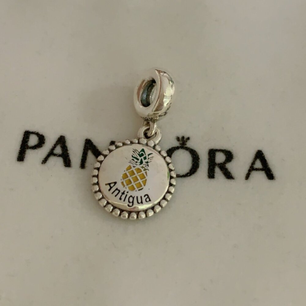 Pamdora Antigua Exclusive Charm Pendant